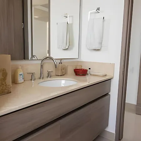 Lujoso Apto De 2 Hab En Piso 26 - Morros Apartment *